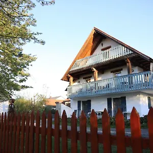 Roensch Apartment